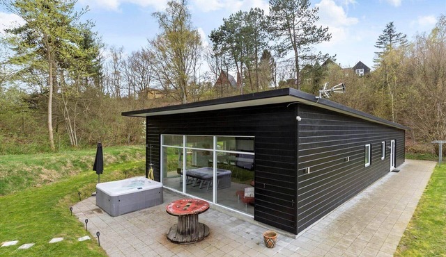 8476 Ebeltoft - Skovvangsvej 1 C