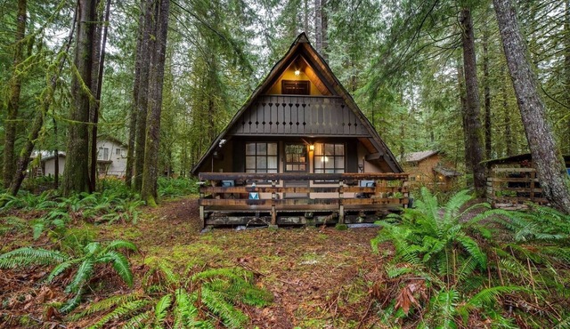 86sl - Rustic - Pets Ok - Bbq - Sleeps 6 3 Bedroom Home by RedAwning