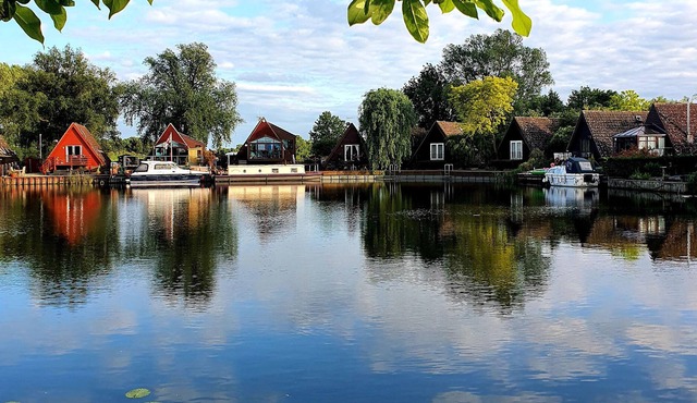 89 SANDPIPER, family friendly, with a garden in Isleham