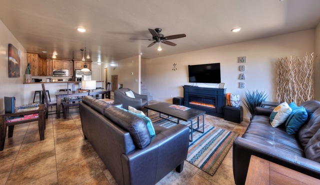 8A2 Rim Vista Oasis - Stunning Open Views and Private Patio