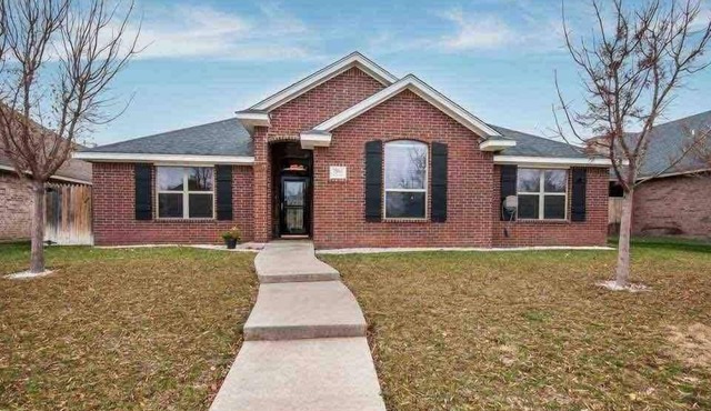 8beds, KING BED, fireplace, & whirlpool