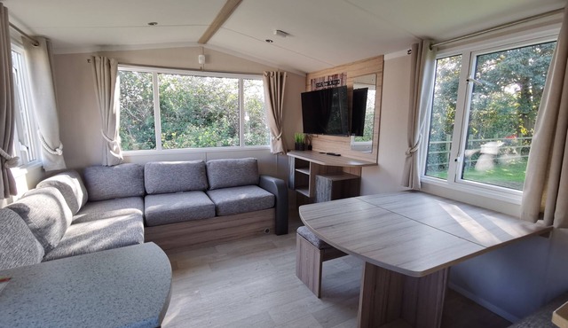 8Berth- SmartTV- CloseToBeach- FamilyFriendly