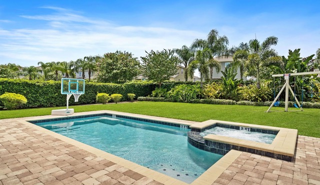 8BR Lovely Villa Swing Set Pool Near Disney