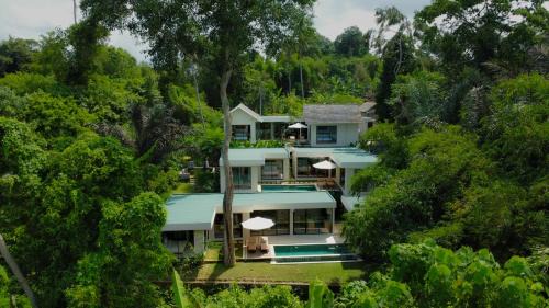 8BR Luxury Jungle Villa Ubud