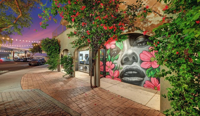 8BR Old Town Scottsdale Home Close to Nightlife