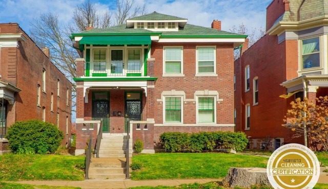 8BR @ Tower Grove Park | Sleeps 22 /ABODEbucks