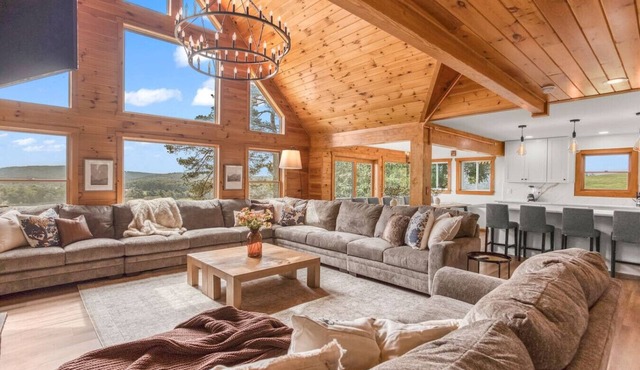 8BR Water View - Hot Tub 6 acres