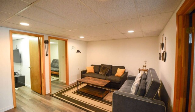 8PPL|Pets Welcome| 2 Game Rms|Hot Tub|Large Deck