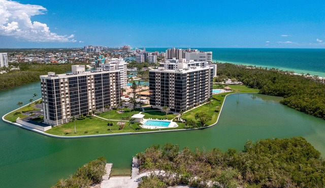 8th Floor Oceanview! Large Balcony ~ Steps to Vanderbilt Beach