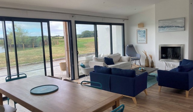 9-bed villa on exceptional private peninsula with direct beach access