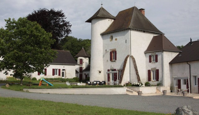 9 bedroom private vacation home in flã©ty