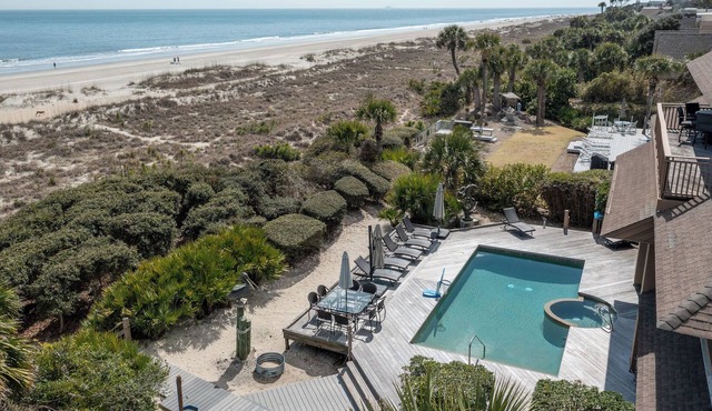9 Dinghy - Oceanfront Home in Palmetto Dunes with Pool & Hot Tub. Dog Friendly.