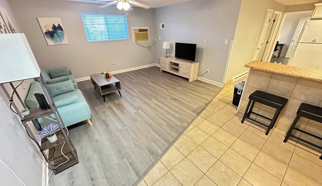 9 Fresh Getaway - with private washer and drier