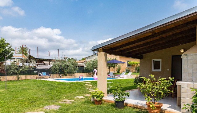 9 km from the sea, free Wi-Fi, barbecue, dishwasher, washing machine