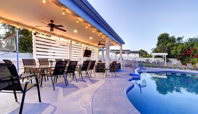 9 Large Bedrooms | Basketball Court | HotTub