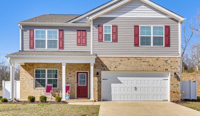 9 Mi to Old Salem: Spacious Family Home w/Yard!
