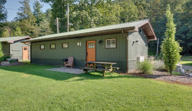 9 Mi to Worlds End State Park: Deluxe Cabin H