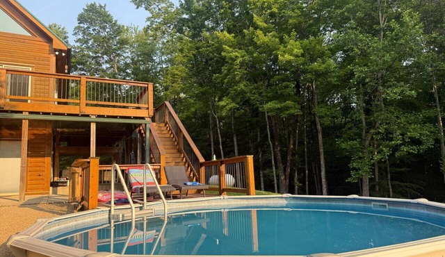 9 Oaks Log Cabin