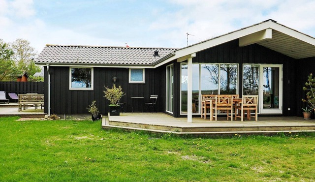 9 person holiday home in Hadsund