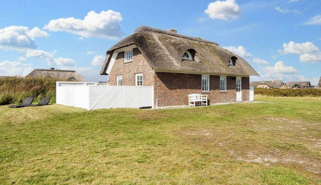 9 person holiday home in Harboøre-By Traum