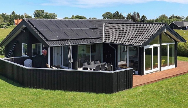 9 person holiday home in Otterup-By Traum