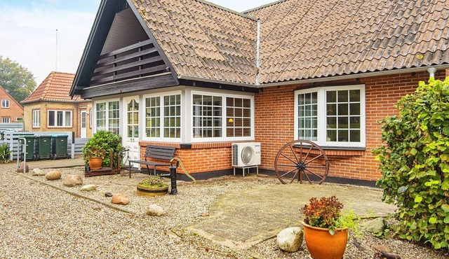 9 person holiday home in Højer-By Traum