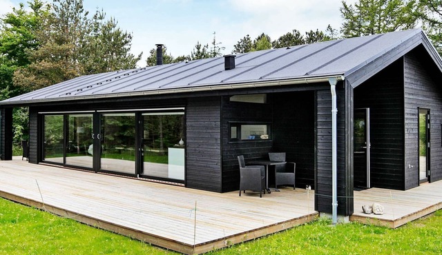 9 person holiday home in Hals-By Traum