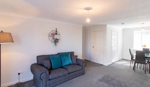 9 Reef House · Marina & sea view living at its best -Free Parking - Pass the Keys