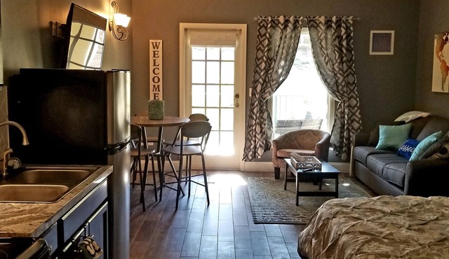 9:Studio Condo @ fabulous Lake Las Vegas - Heated Pool, Hot Tub, Balcony and Gym