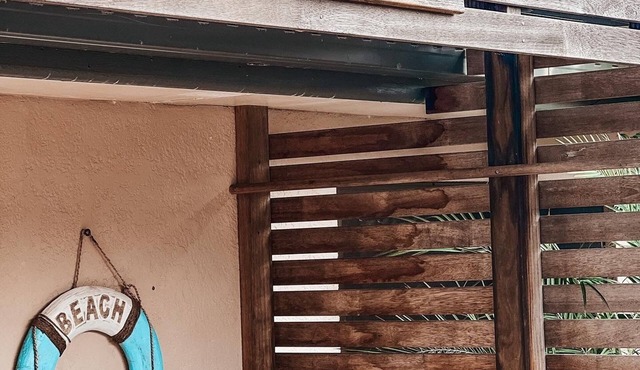 90 Steps to the Beach!