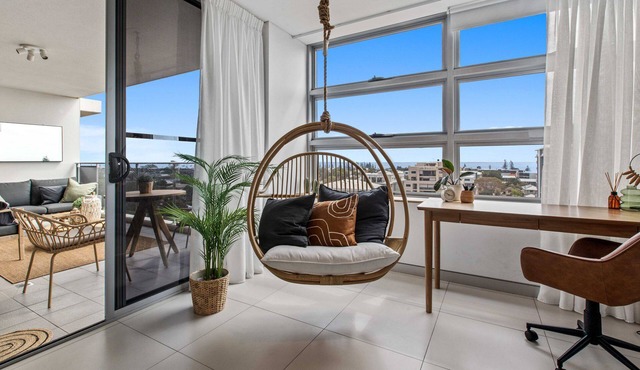 "905 Beautiful View" - Scarborough Q 4020