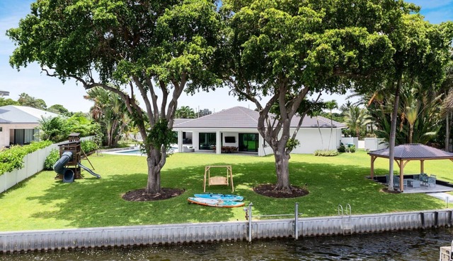 906 Managed By Brampton Park