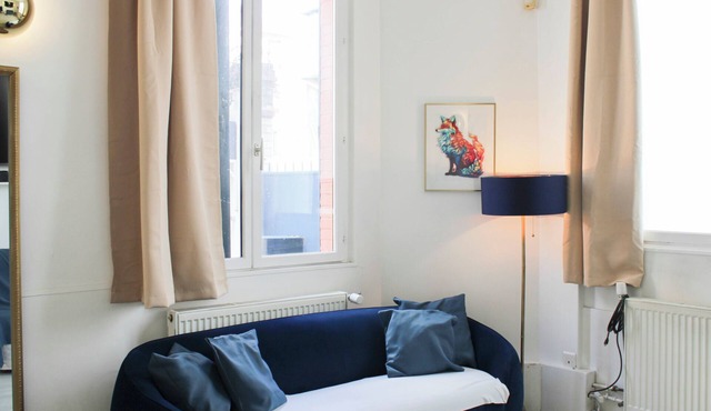 90m² Flat with Private Garden near Paris