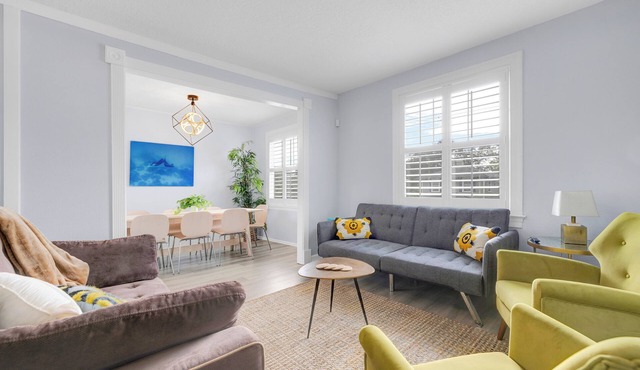 917- San Marco Sky Cottage, Pets OK, Near Arenas & Hospitals