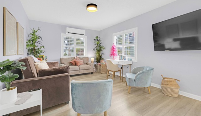 921- Saddle Up San Marco, Spacious, Pets Ok, Large Living Space