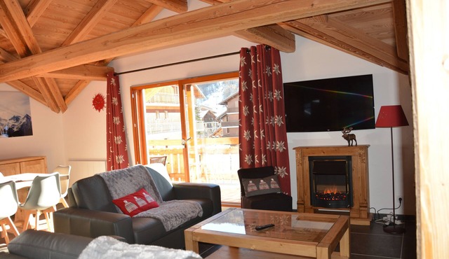 95 m2 le col du Galibier 4* for 7 people in the center of Valloire
