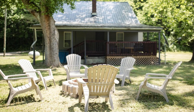 9511 Compressor Rd, Chesterhill, OH - Outdoor Movie Theater with Outdoor Kitchen and Games