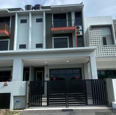 96 HomeStay Sungai Besar