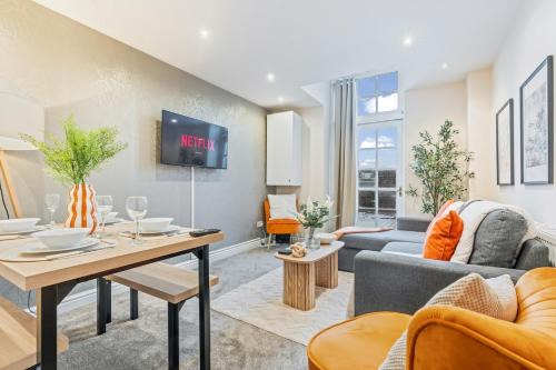 #97 Grade 2 historic Housekeeper's Cottage NEC