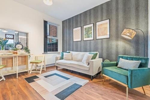 #98 Relaxing Coventry Home Close to City Centre