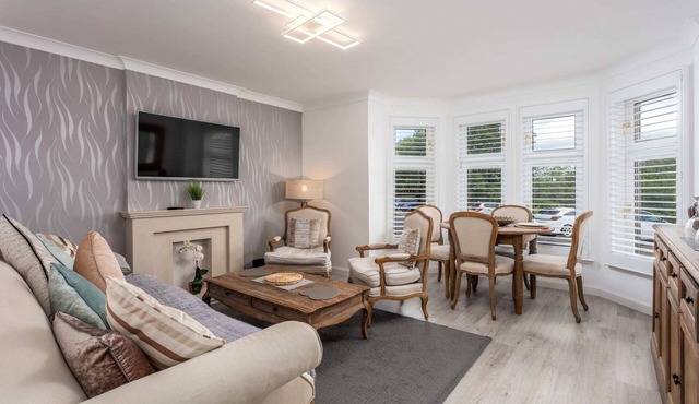 9A Millbrae - Donnini Apartments