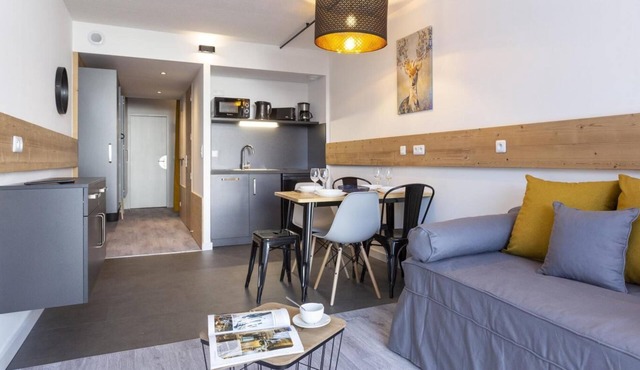 9th floor, view mountain, balcony, 28m², Les Arcs