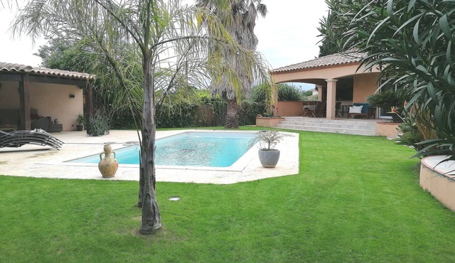 A 10 min de la mer Maison Entière Avec Piscine Dans un Écrin de Verdure