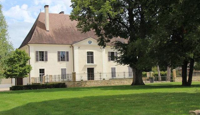 A 10 km de Beaune - Le Palais Abbatial du Domaine de L'abbaye de Maizières
