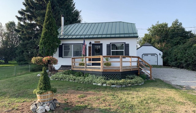 A 1930’s 5 bedroom, 2 bathroom home overlooking Flathead Lake