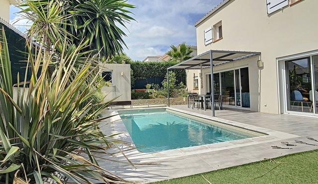 A 20 mn de la Plage et 15 mn de Montpellier, au Calme Maison Avec Piscine/jardin