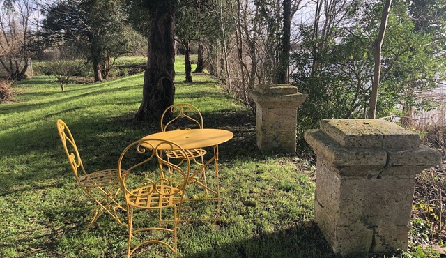 A 30mn de Bordeaux, 20mn de la Citadelle Blayes Vue Imprenable sur la Dordogne