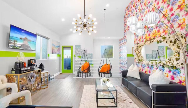 A. 3BR NoHo Pad 15m to Universal + Patio + Grill + Parking: FIFA World Cup SoFi