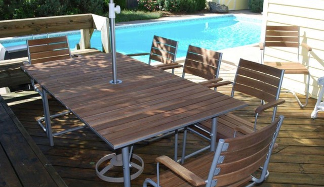 A 4 Bedroom Vacation Rental with Heated Pool in Old Town Niagara on the Lake.