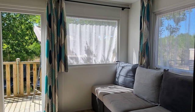A 4* piece of paradise in a premium mobile home with XXL terrace & views of the pine forest